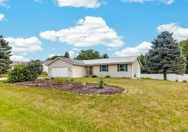 Photo 2 of Single family home for sale at 6439 Prairie Flower, Roscoe, IL 61073 | MLS# 12727948 | Listing updated on 2026-09-14