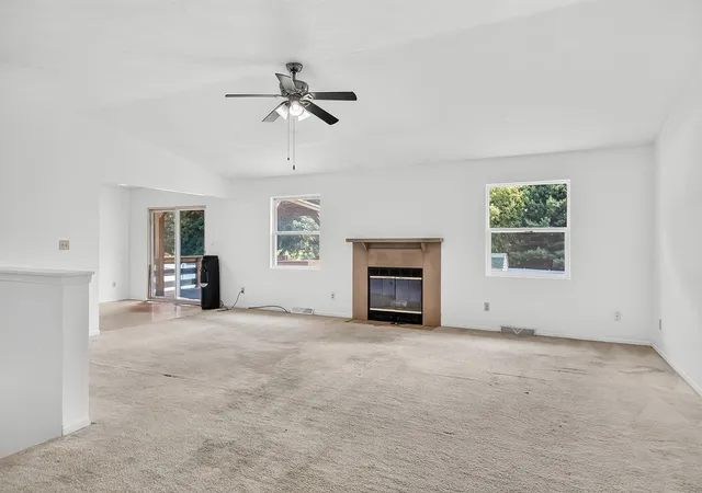 Photo 4 of Single family home for sale at 6439 Prairie Flower, Roscoe, IL 61073 | MLS# 12727948 | Listing updated on 2026-09-14
