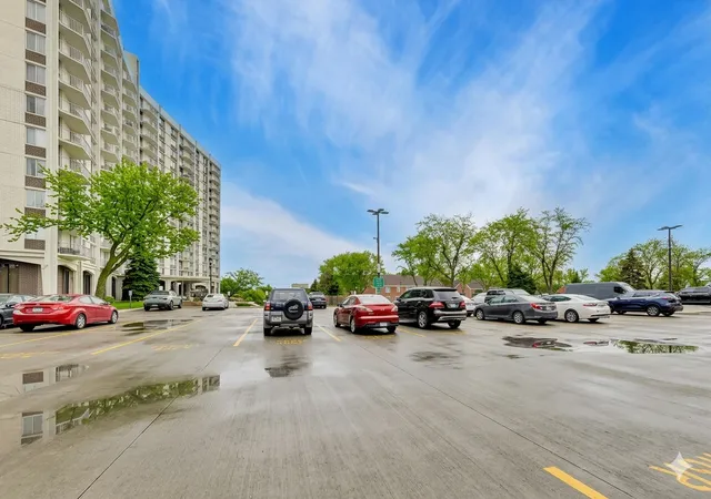 Photo 29 of Condo for sale at 40 N Tower Rd #16N, Oak Brook, IL 60523 | MLS# 12727956 | Listing updated on 2026-08-13