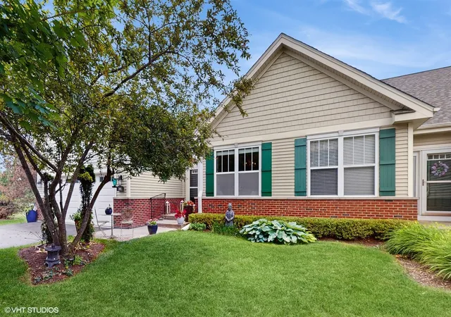 Photo 1 of Multi family home for sale at 301 W Eagle Ct, Waukegan, IL 60087 | MLS# 12728003 | Listing updated on 2026-10-08