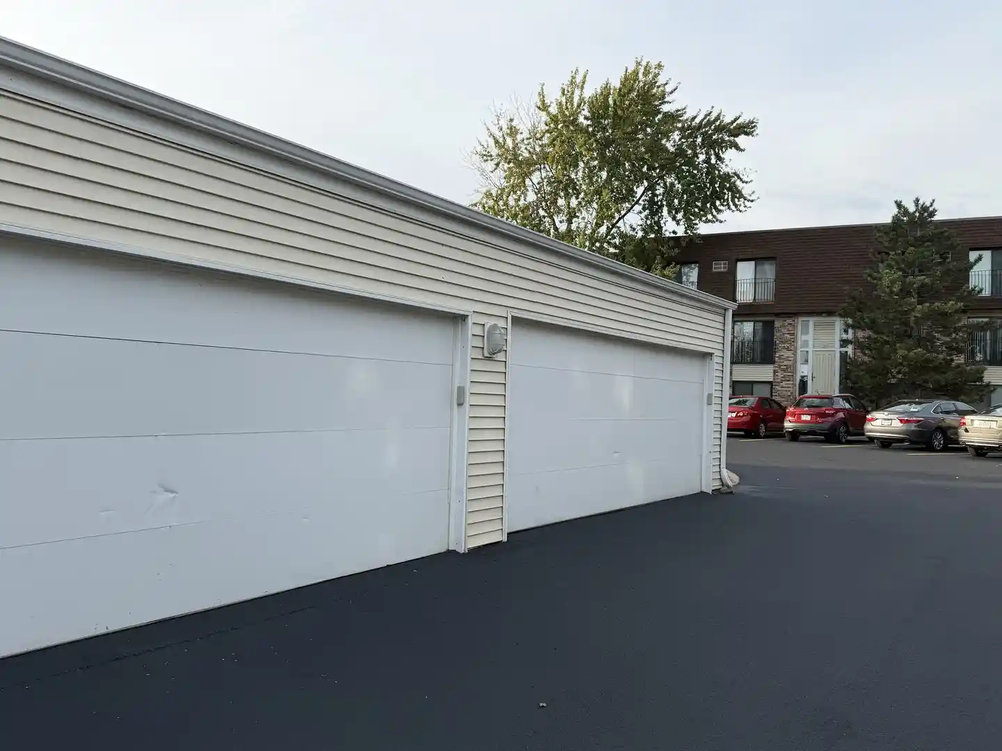 Listing Photo 22 - Condo for sale in 164 S Waters Edge Dr located at 164 S Waters Edge Dr, Glendale Heights, IL 60139 - Unit #201