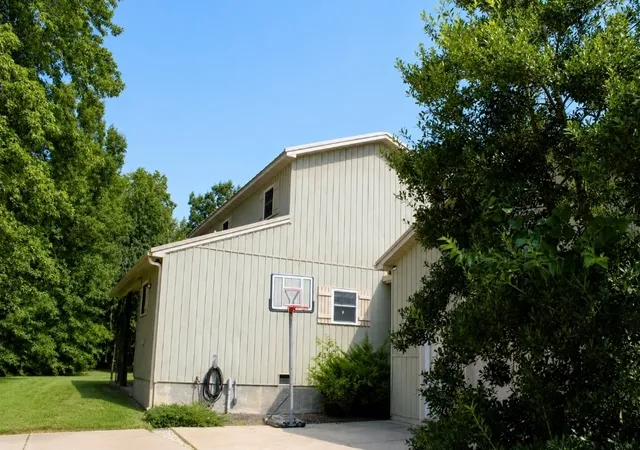Photo 2 of Sale Pending at 8622 N Cherryville Ln, Mt Vernon, IL 62864 | MLS# 12728030 | Listing updated on 2026-08-16