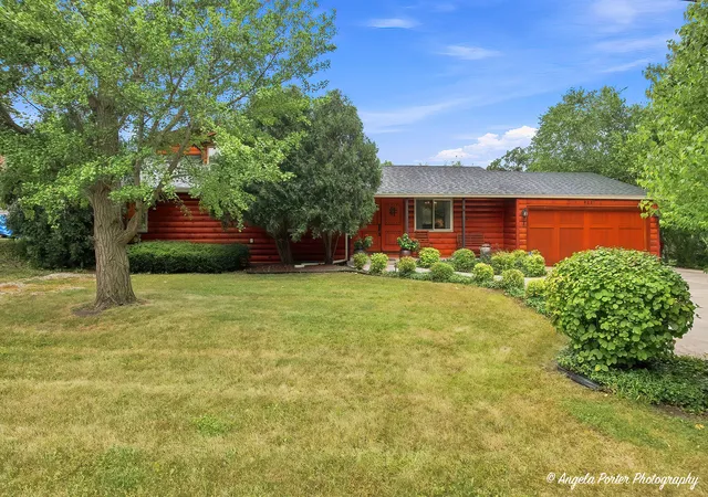 Photo 3 of Single family home for sale at 4115 Westwood Dr, Wonder Lake, IL 60097 | MLS# 12728040 | Listing updated on 2026-08-14