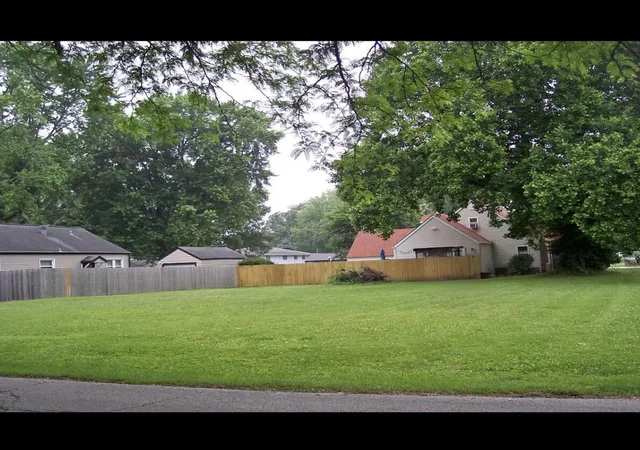 Photo 1 of Land for sale at 420 N Cordelia St, Springfield, IL 62703 | MLS# 12728066 | Listing updated on 2026-08-28