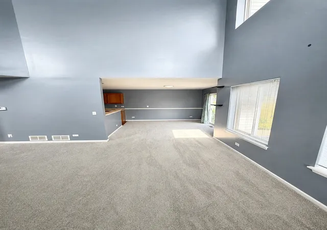 Photo 4 of Townhouse for sale at 2112 Orchard Ln, Carpentersville, IL 60110 | MLS# 12728068 | Listing updated on 2026-10-07
