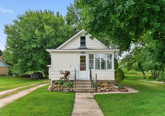 Photo 1 of Single family home for sale at 11275 Us Route 20 Hwy, Garden Prairie, IL 61038 | MLS# 12728191 | Listing updated on 2026-09-15