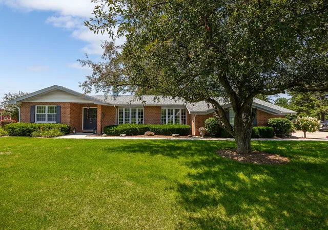 Photo 2 of Single family home for sale at 2259 A Bell Rd, Minooka, IL 60447 | MLS# 12728314 | Listing updated on 2026-09-03