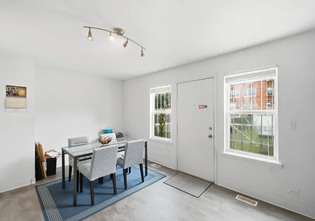 Photo 4 of Single family home for sale at 6957 S E End Ave, Chicago, IL 60649 | MLS# 12728331 | Listing updated on 2026-10-09