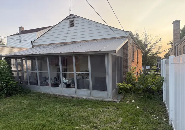 Photo 4 of Single family home for sale at 2003 S 20th Avenue, Broadview, IL 60155 | MLS# 12728365 | Listing updated on 2026-09-01