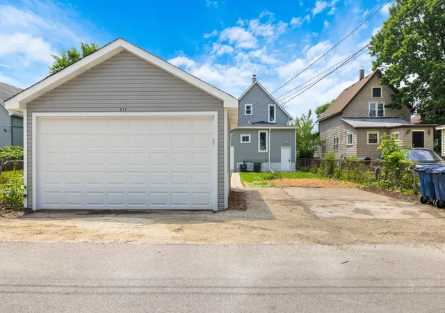 33rd image of 211 S 9th Ave, Maywood, IL 60153 | MLS# 12728368