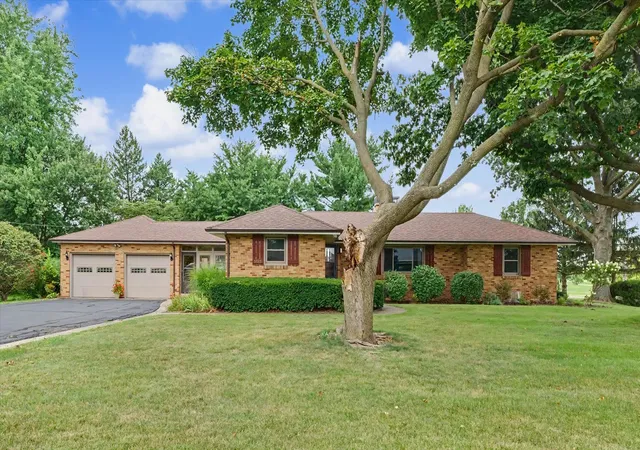 Photo 3 of Single family home for sale at 1123 N Sangamon Ave, Gibson City, IL 60936 | MLS# 12728413 | Listing updated on 2026-09-17
