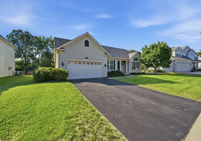 Photo 2 of Single family home for sale at 487 Kelly Ave, Yorkville, IL 60560 | MLS# 12728425 | Listing updated on 2026-09-14