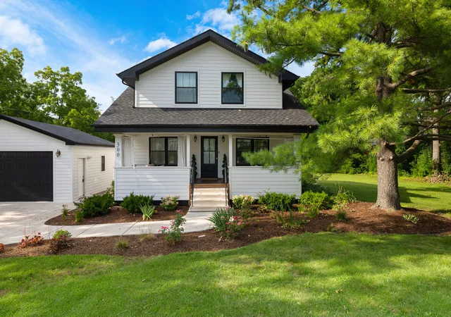Photo 1 of Single family home for sale at 300 Geneva Rd, Glen Ellyn, IL 60137 | MLS# 12728456 | Listing updated on 2026-09-17