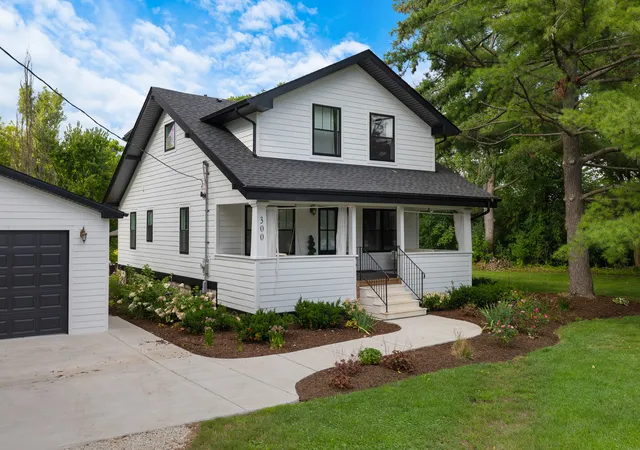 Photo 2 of Single family home for sale at 300 Geneva Rd, Glen Ellyn, IL 60137 | MLS# 12728456 | Listing updated on 2026-09-17