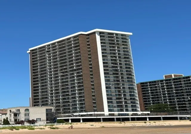 Photo 2 of Condo for sale at 5855 N Sheridan Rd #6G, Chicago, IL 60660 | MLS# 12728471 | Listing updated on 2026-10-08