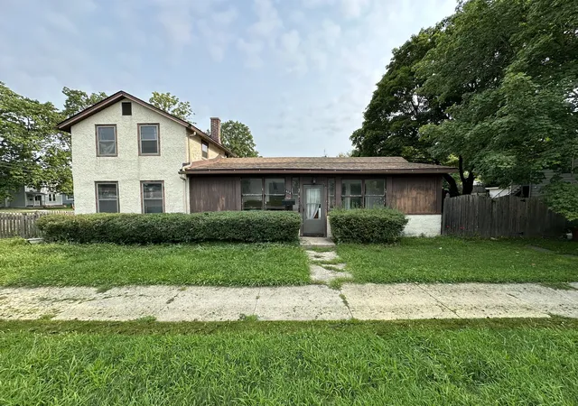 image of 404 E 9th St, Lockport, IL 60441 | MLS# 12728487