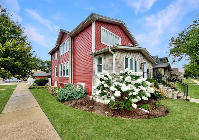 Photo 2 of Single family home for sale at 3201 Highland Ave, Berwyn, IL 60402 | MLS# 12728495 | Listing updated on 2026-10-05