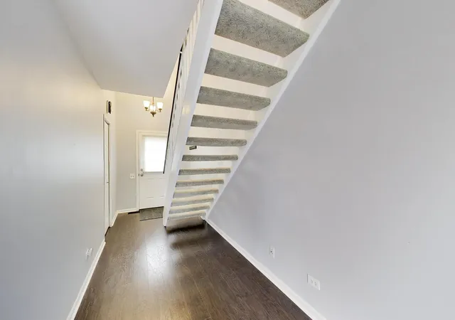 Photo 2 of Condo for sale at 2005 Teton Pkwy #2005, Algonquin, IL 60102 | MLS# 12728519 | Listing updated on 2026-09-28