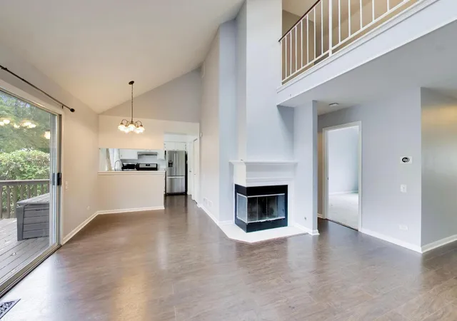 Photo 3 of Condo for sale at 2005 Teton Pkwy #2005, Algonquin, IL 60102 | MLS# 12728519 | Listing updated on 2026-09-28