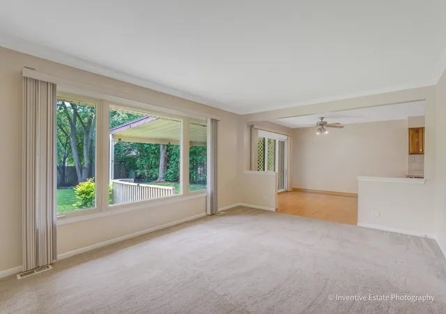 Photo 4 of Single family home for sale at 825 Oxford St, Downers Grove, IL 60516 | MLS# 12728550 | Listing updated on 2026-09-23
