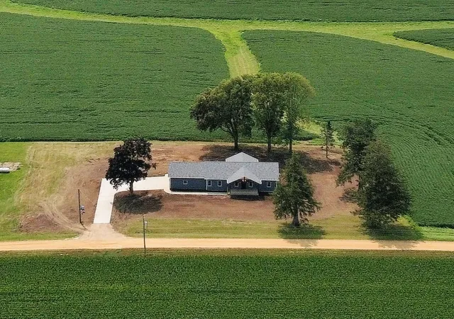 Photo 1 of Sale Pending at 16797 W Barclay Rd, Polo, IL 61064 | MLS# 12728573 | Listing updated on 2026-09-13
