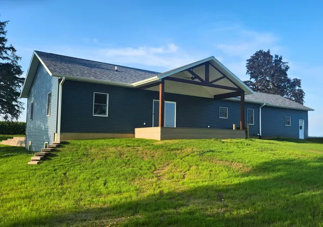 Photo 3 of Single family home for sale at 16797 W Barclay Rd, Polo, IL 61064 | MLS# 12728573 | Listing updated on 2026-10-09