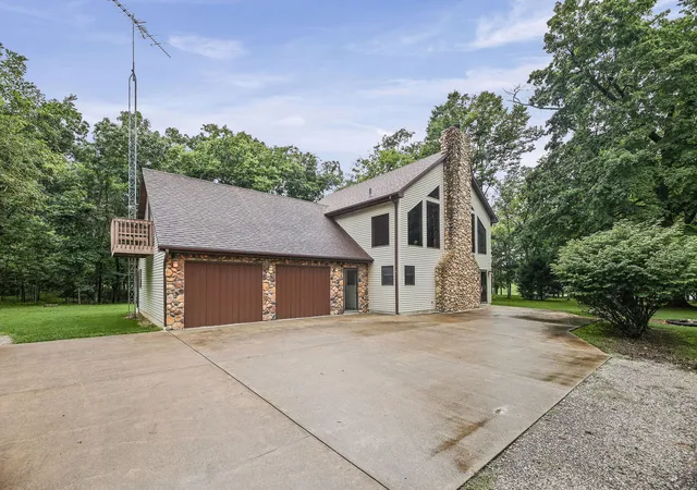 Photo 2 of Single family home for sale at 5016 Kell Rd, Kell, IL 62853 | MLS# 12728620 | Listing updated on 2026-08-15