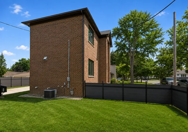 3rd image of 8640 Center St, River Grove, IL 60171 | MLS# 12728715