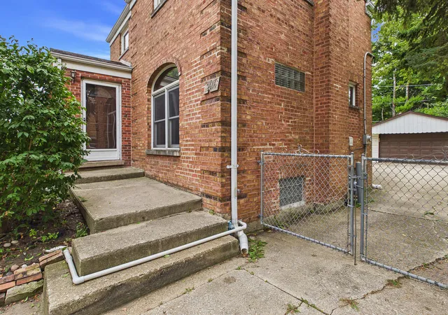 Photo 1 of Single family home for sale at 2606 Elder Ln, Franklin Park, IL 60131 | MLS# 12728803 | Listing updated on 2026-09-22