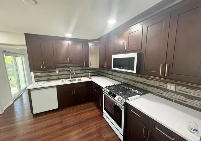 2nd image of 1935 Birch Rd, Northbrook, IL 60062 | MLS# 12728816