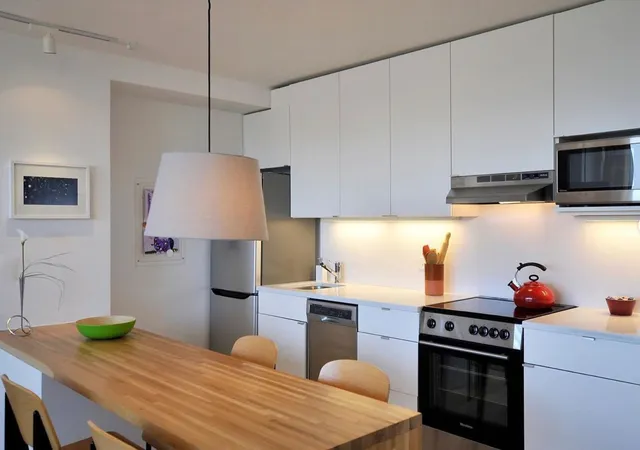 Photo 3 of Condo for sale at 3950 N Lake Shore Dr #1908, Chicago, IL 60613 | MLS# 12728822 | Listing updated on 2026-09-13
