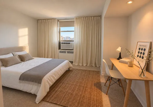 Photo 4 of Condo for sale at 3950 N Lake Shore Dr #1908, Chicago, IL 60613 | MLS# 12728822 | Listing updated on 2026-09-13