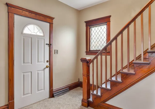 Photo 4 of Sale Pending at 206 N College Ave, Aledo, IL 61231 | MLS# 12728872 | Listing updated on 2026-09-18