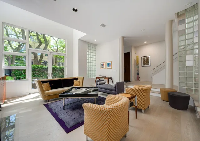 Photo 3 of Single family home for sale at 1934 N Cleveland Ave, Chicago, IL 60614 | MLS# 12728875 | Listing updated on 2026-09-21