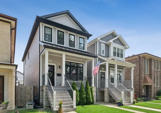 1st image of 6739 N Oxford Ave, Chicago, IL 60631 | MLS# 12728877