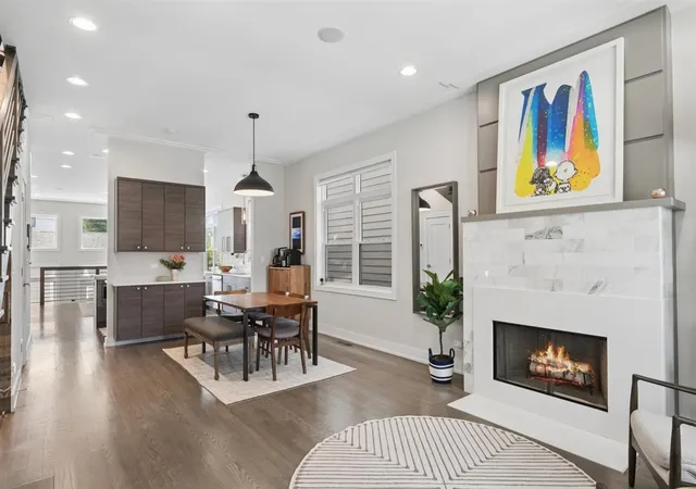 4th image of 6739 N Oxford Ave, Chicago, IL 60631 | MLS# 12728877