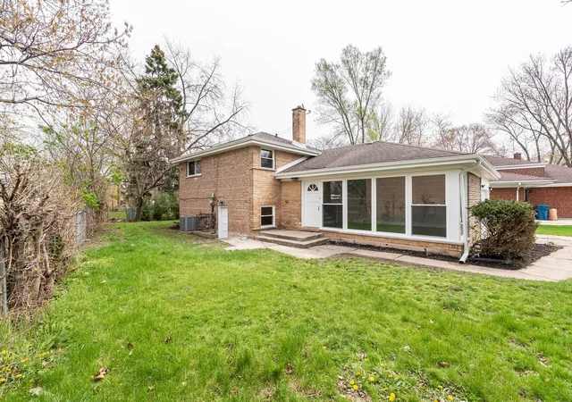 Photo 1 of Single family home for sale at 16039 Marion Dr, South Holland, IL 60473 | MLS# 12728900 | Listing updated on 2026-08-26
