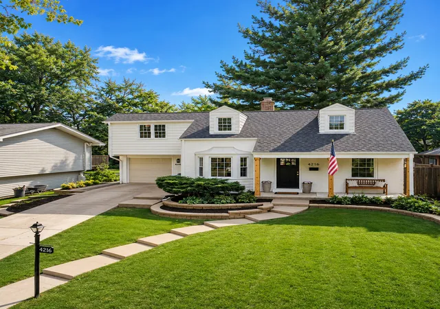 Photo 2 of Single family home for sale at 4216 Elm St, Downers Grove, IL 60515 | MLS# 12728923 | Listing updated on 2026-09-15