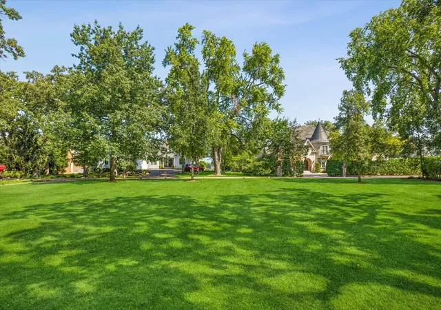 Photo 4 of Land for sale at 1577 S Shore Dr, Crystal Lake, IL 60014 | MLS# 12728928 | Listing updated on 2026-10-29