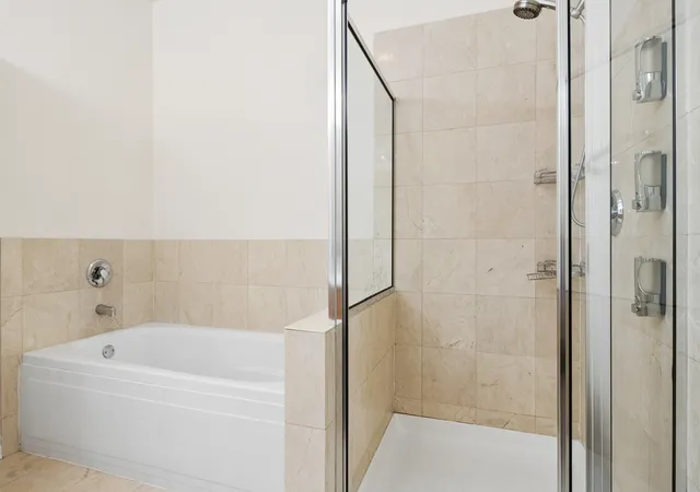 2nd image of 4149 N Kenmore Ave, Chicago, IL 60613