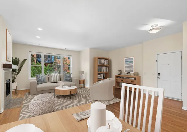 Photo 3 of Sale Pending at 4149 N Kenmore Ave #2S, Chicago, IL 60613 | MLS# 12728935 | Listing updated on 2026-09-03