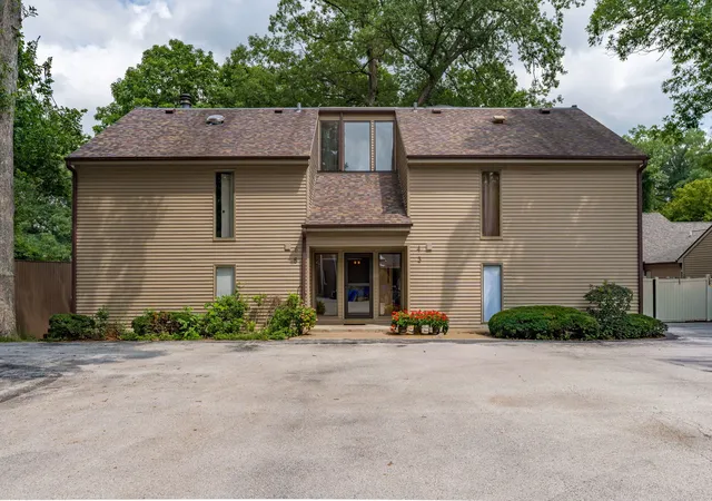 Photo 1 of Sale Pending at 3624 38th Street #6, Rock Island, IL 61201 | MLS# 12728963 | Listing updated on 2026-09-17