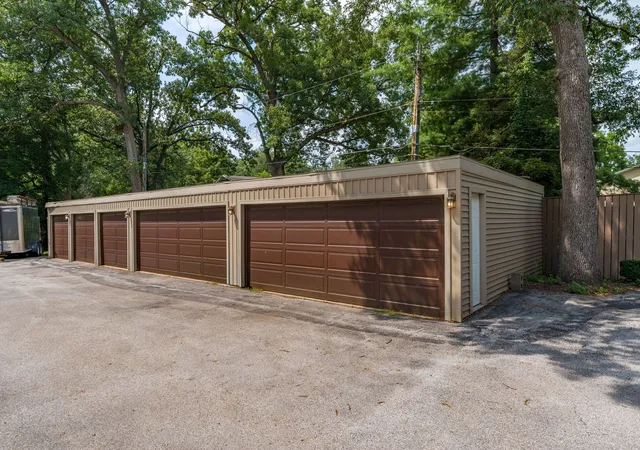 2nd image of 3624 38th St #6, Rock Island, IL 61201 | MLS# 12728963