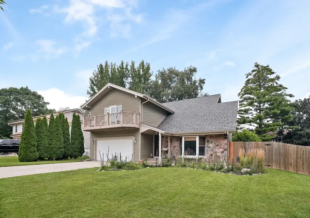 image of 669 Tamarisk Ter, Crystal Lake, IL 60014 | MLS# 12728967