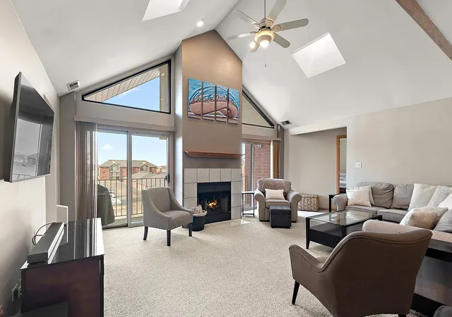 Listing Photo 4 - Condo for sale in building located at 18245 66Th Ct, Tinley Park, IL 60477 - Unit #3A