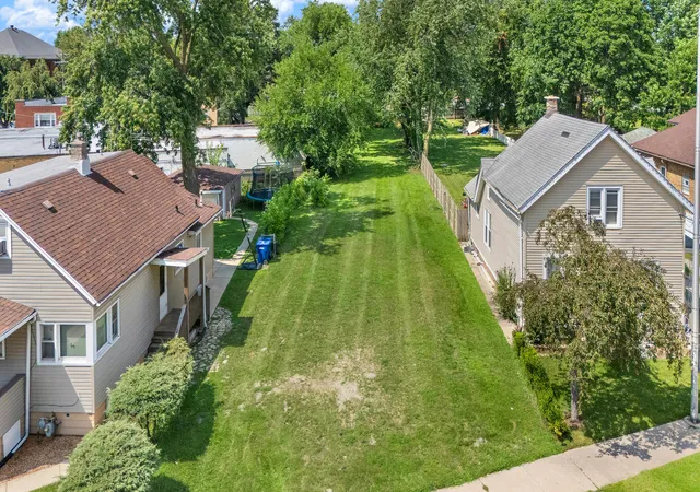 Photo 1 of Land for sale at 1950 Vermont St, Blue Island, IL 60406 | MLS# 12729053 | Listing updated on 2026-08-16