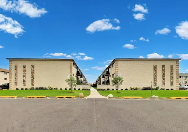 Condo for sale at 5101 N E River Rd #1K, Chicago, IL 60656 | MLS# 12729071