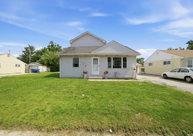 Photo 1 of Single family home for sale at 4203 Southwest Hwy, Hometown, IL 60456 | MLS# 12729113 | Listing updated on 2026-10-03