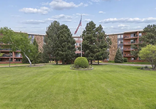 Photo 1 of Condo for sale at 18 E Old Willow Rd #213N, Prospect Heights, IL 60070 | MLS# 12729156 | Listing updated on 2026-10-22