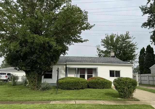 Photo 3 of Single family home for sale at 205 Linden Ave, Romeoville, IL 60446 | MLS# 12729168 | Listing updated on 2026-10-06